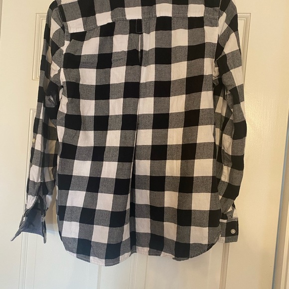 Women’s Tommy Hillfinger flannel
Size M - Picture 3 of 4